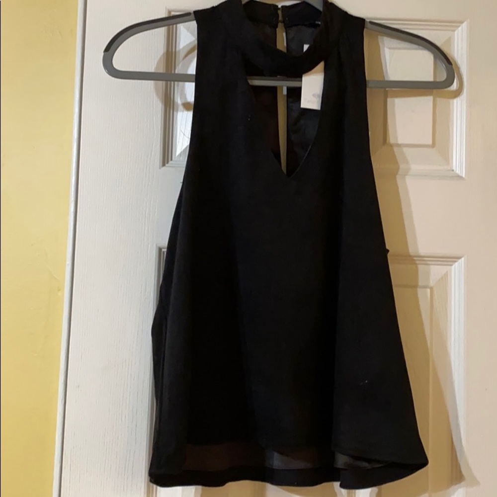 Olivaceous suede chocked flowy top black